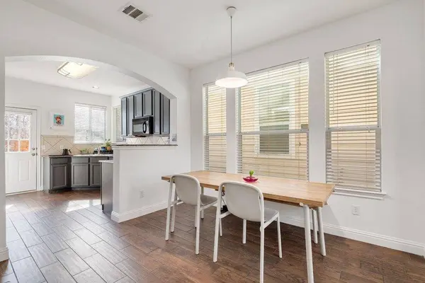 1819 Village Oak CT, Austin, TX 78704