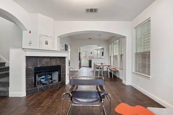 1819 Village Oak CT, Austin, TX 78704