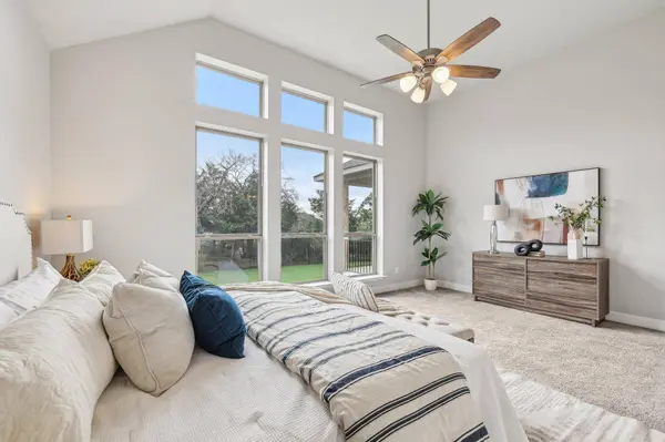 131 Kellogg LN, Bastrop, TX 78602