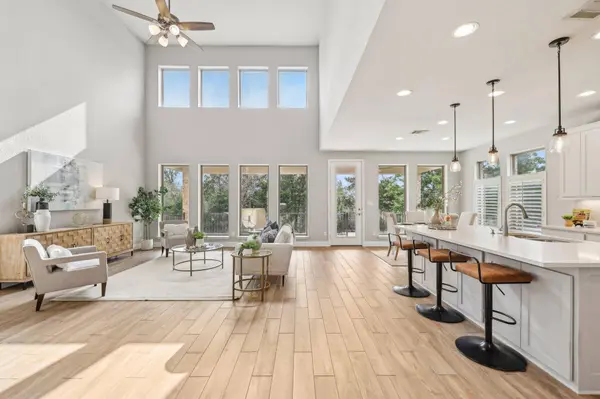 131 Kellogg LN, Bastrop, TX 78602