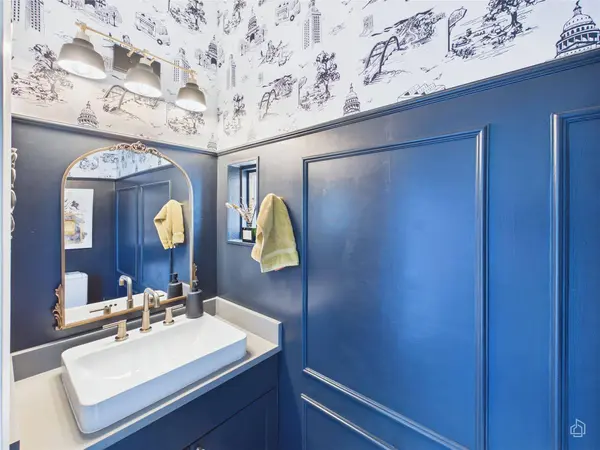 2503 S 6th ST #A, Austin, TX 78704