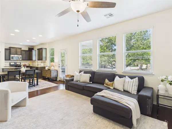 9204 Sawyer Fay LN, Austin, TX 78748