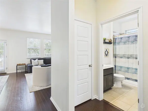 9204 Sawyer Fay LN, Austin, TX 78748