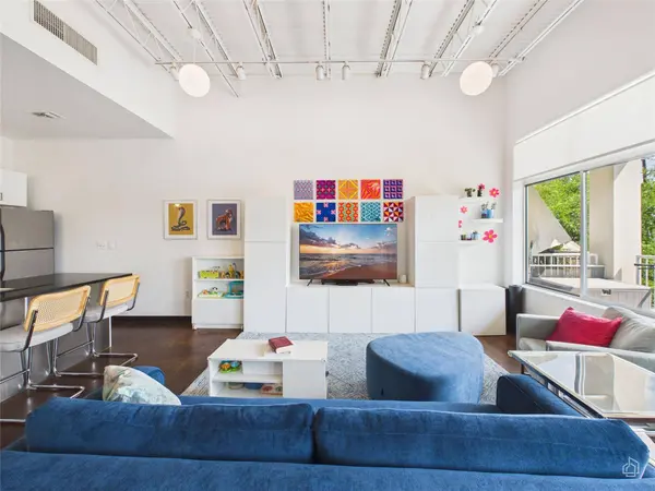 2401 E 6th ST #6095, Austin, TX 78702