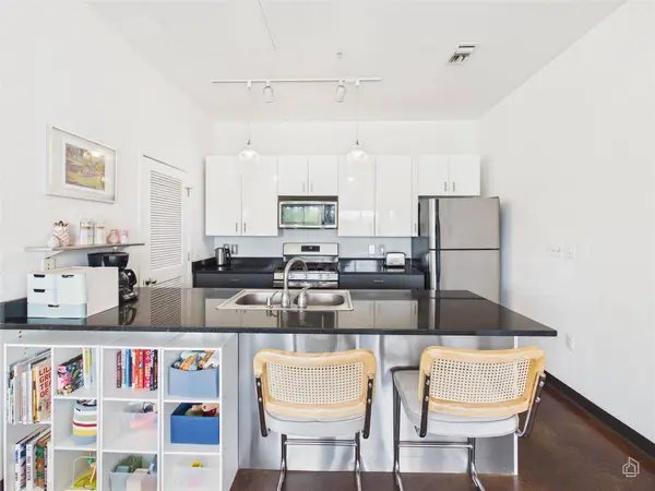 2401 E 6th ST #6095, Austin, TX 78702