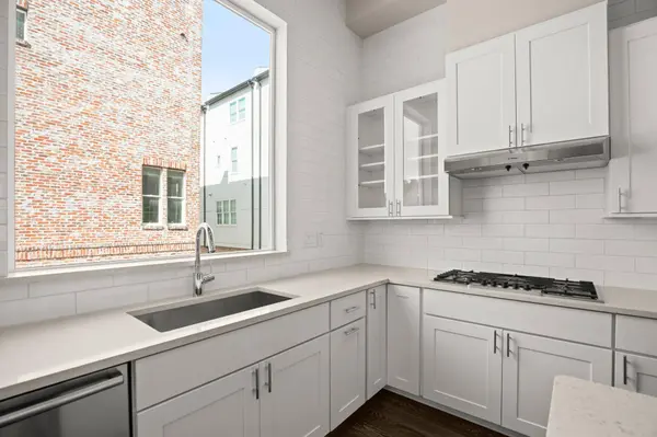 1308 Tinnin Ford RD #14, Austin, TX 78741