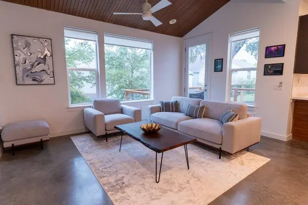 3001 Del Curto RD #34, Austin, TX 78704