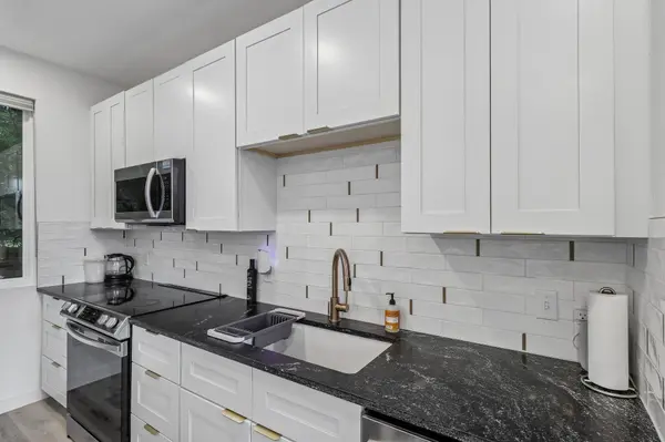 1406 Camelot CIR #2, Austin, TX 78745