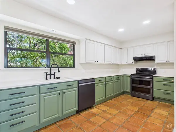 6401 Cascada DR, Austin, TX 78750