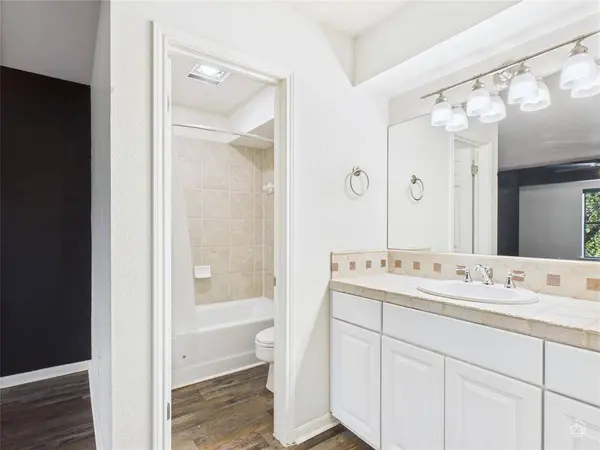 6401 Cascada DR, Austin, TX 78750
