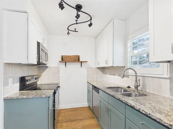 6211 Manor RD #107, Austin, TX 78723