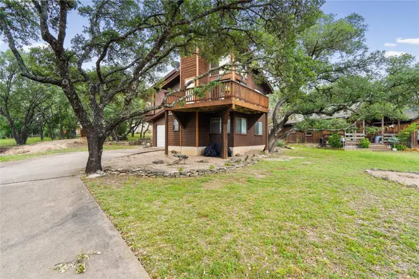 334 Coventry RD, Spicewood, TX 78669