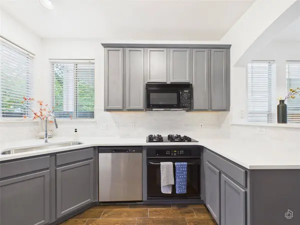 1819 Village Oak CT, Austin, TX 78704