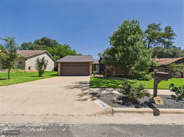 2706 Grennock DR