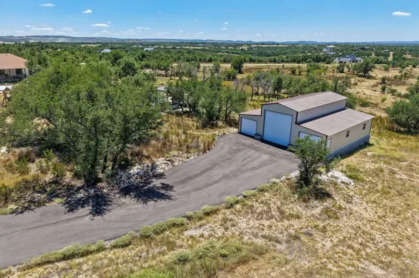 100 W Leaning Madrone DR, Johnson City, TX 78636