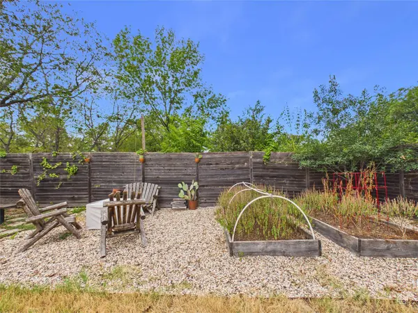 1006 Valdez ST, Austin, TX 78741