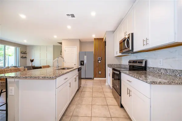 963 ROBIN HOLLY ST, Ocoee, FL 34761