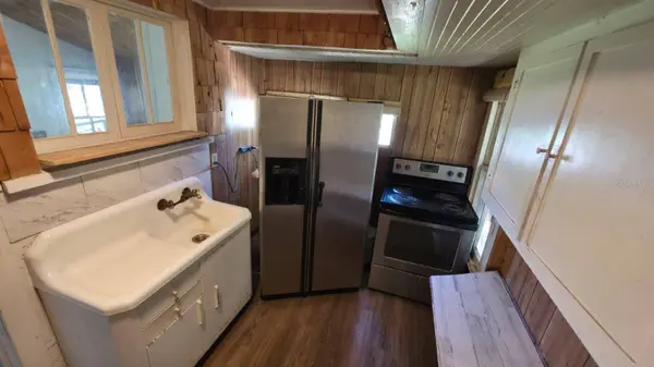 310 E NOBLE AVE, Bushnell, FL 33513