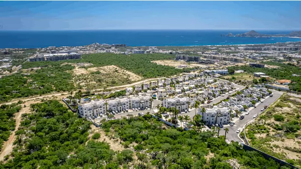 feature image of La Vista in El Tezal: Gated Homes, Ocean Views &amp; Community Guide