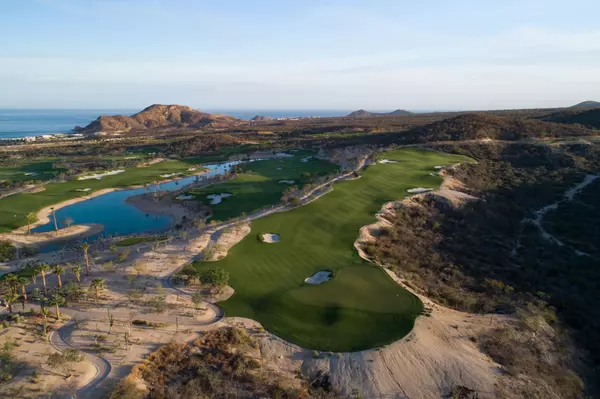 Chileno-Bay-H12--Best-Hole-Aerial-b368ad705056a36_b368afb3-5056-a36a-080c5f72ccc088c4