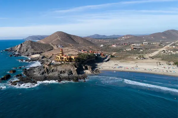 Cerritos Beach and the Pacific Side: Lifestyle and Investment Potential