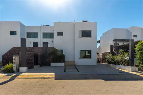 For Sale: Rooftop Ocean-View Home in Cumbres del Tezal, Cabo San Lucas