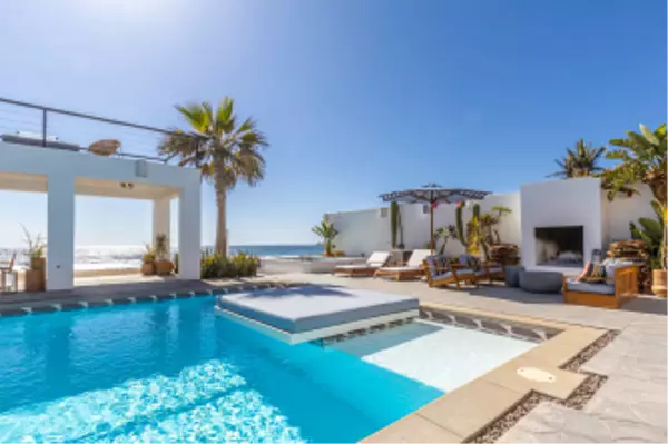 Oceanfront House for Sale: Casa Blanca Sur, Cerritos Beach