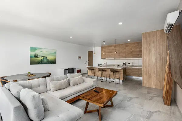 MIRO Masia Condo 2B,
