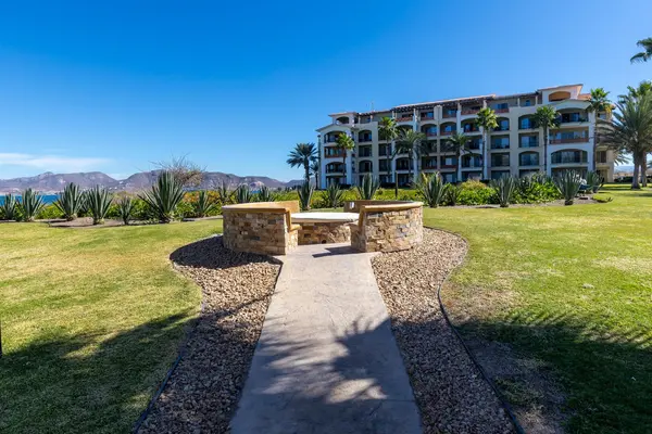Paraiso del Mar Condo B102