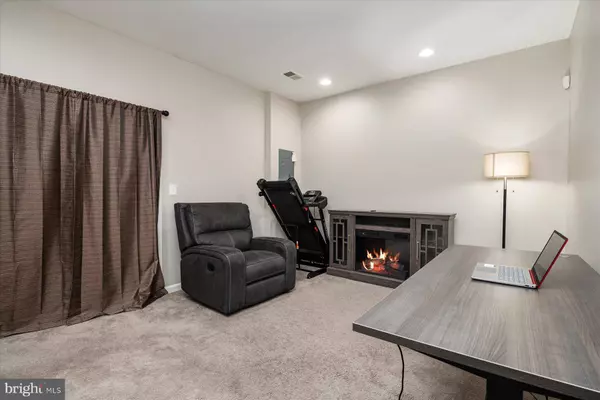 7511 RESCH LOOP, Glen Burnie, MD 21061