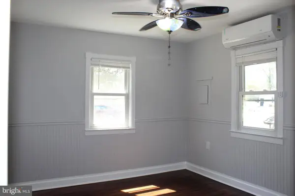 7 CEDAR DR, Glen Burnie, MD 21060