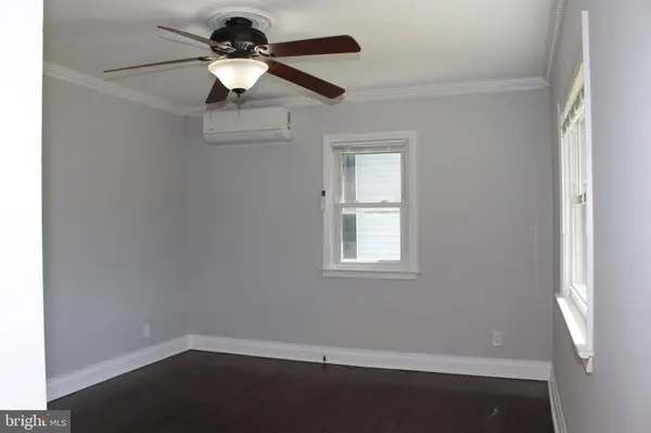 7 CEDAR DR, Glen Burnie, MD 21060