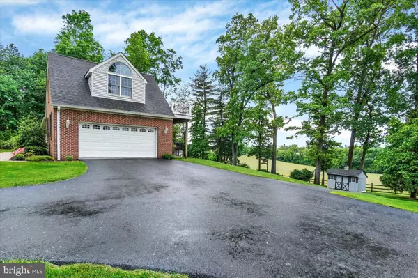 13228 FRANK RD, New Freedom, PA 17349