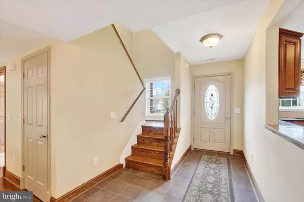 17411 REDDALE DR, New Freedom, PA 17349