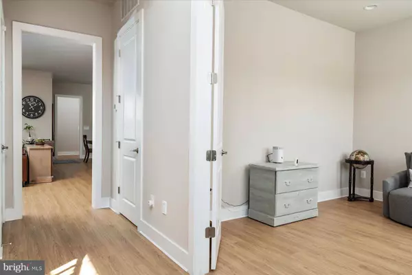 1602 CANARY GRASS DR, Odenton, MD 21113