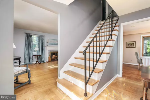 37 SEVERNDALE RD, Severna Park, MD 21146