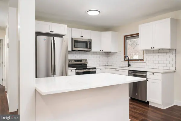 100 CARROLL DR, Annapolis, MD 21403