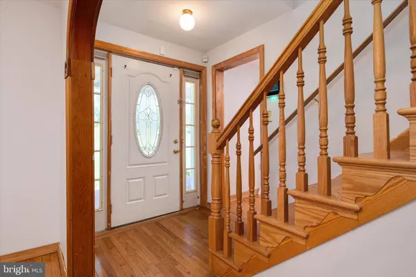 9460 GUILFORD RD, Columbia, MD 21046
