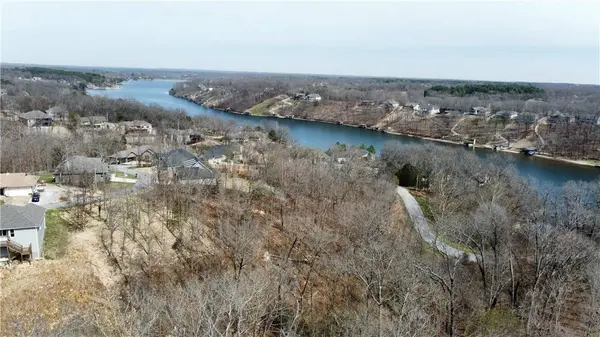 Sorbie Dr, Bella Vista, AR 72715
