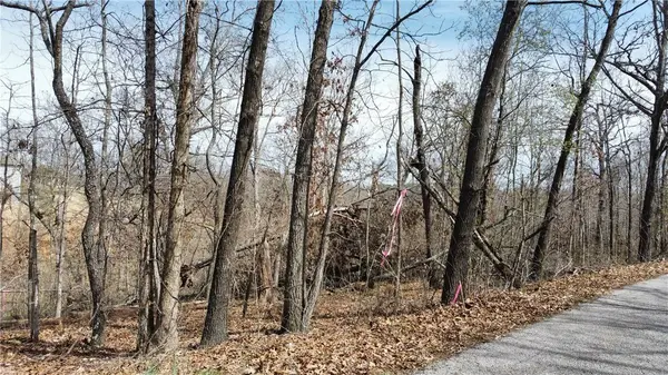 Sorbie Dr, Bella Vista, AR 72715