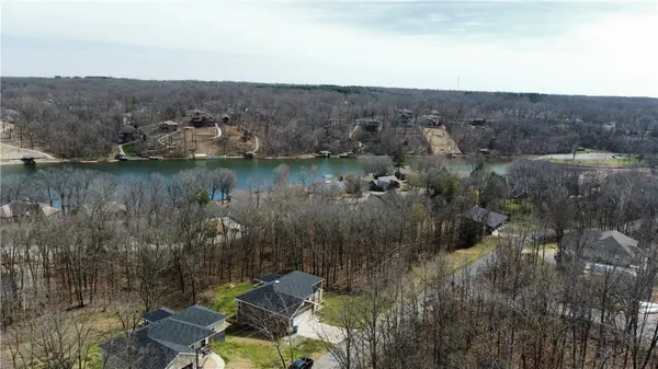 Sorbie Dr, Bella Vista, AR 72715