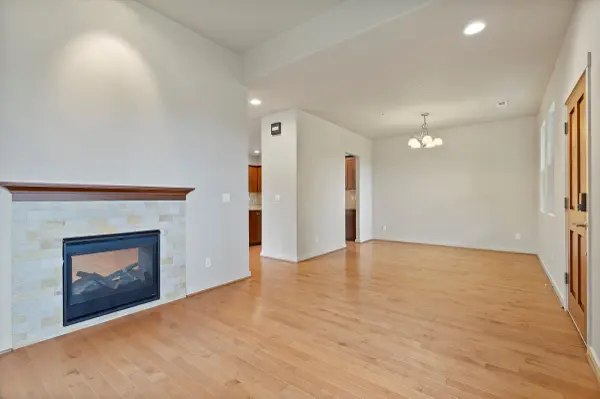 12001 SW Surrey St, Wilsonville, OR 97070-7379