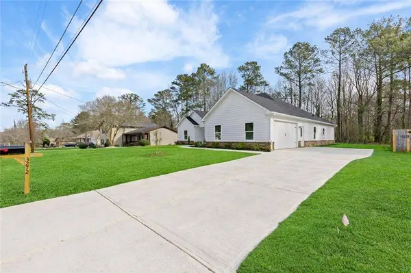 3272 Corktree TRL, Lithonia, GA 30038