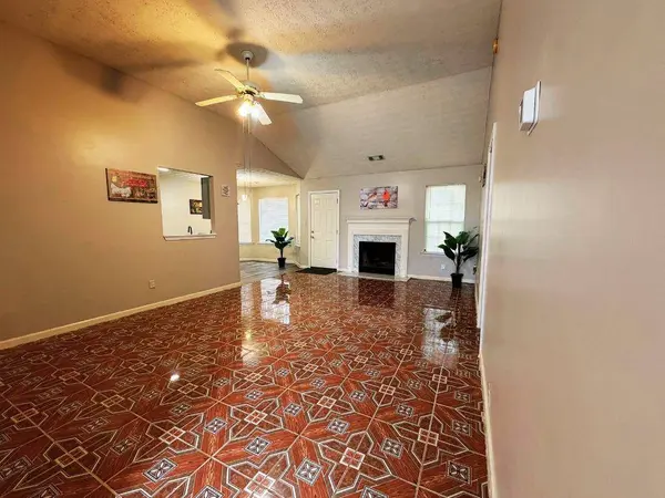 5410 Twin Lakes DR, Atlanta, GA 30349