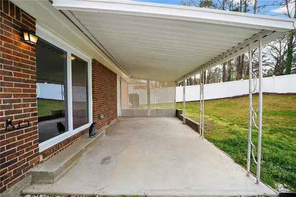 2479 Yolanda TRL, Ellenwood, GA 30294
