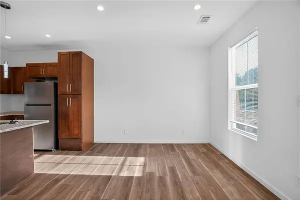 4011 Redan RD #5, Stone Mountain, GA 30083