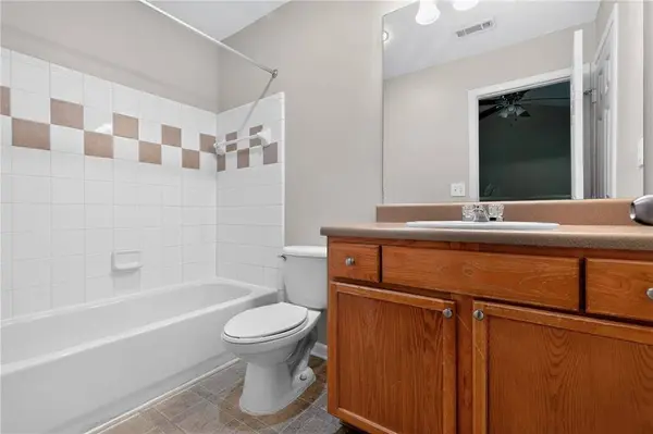 2161 Del Lago CIR NW, Kennesaw, GA 30152