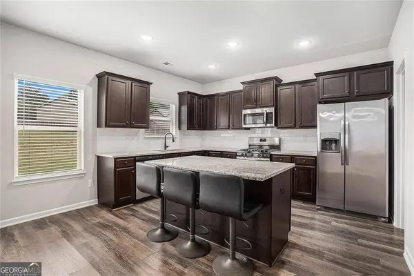 195 Enon Mill LN, Atlanta, GA 30331