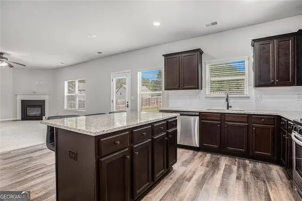 195 Enon Mill LN, Atlanta, GA 30331