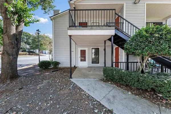 732 Windchase LN